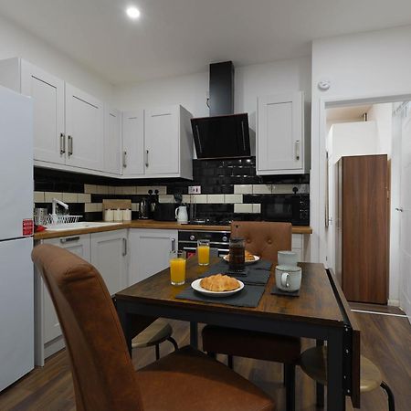 Stylish Apartment In City Centre - Walk Everywhere Cardiff Exterior foto